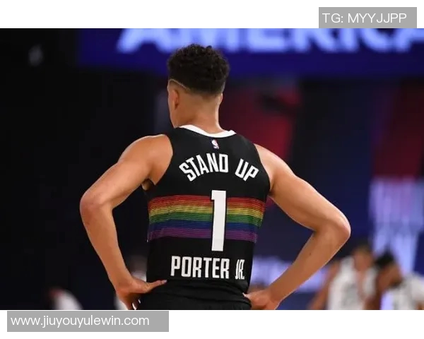 迈克尔波特火力全开22投13中三分5记独揽31分8篮板3助攻表现惊艳